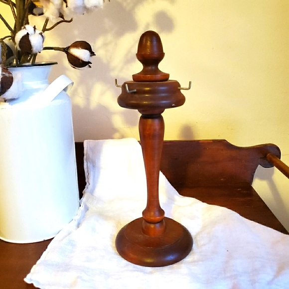 Vintage Rustic Wooden Free Standing Cup Holder